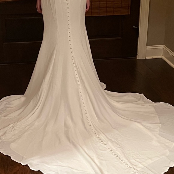 Ivory Wedding dress never worn or altered - Picture 5 of 5